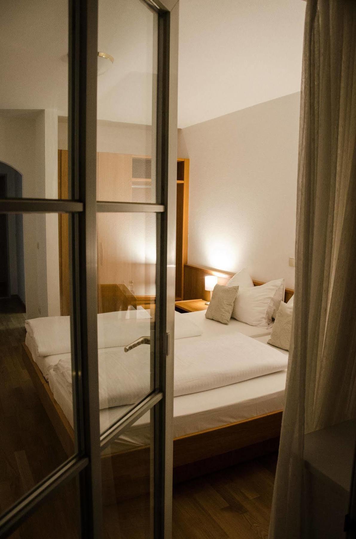 Hotel Blaue Traube Schongau Dış mekan fotoğraf